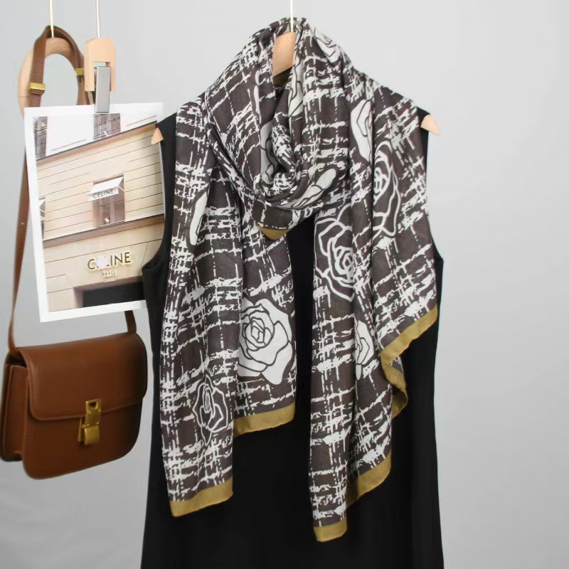 T644 new printed fashion linen scarf cloak long scarf female light luxury new thin warm silk scarf large shawl