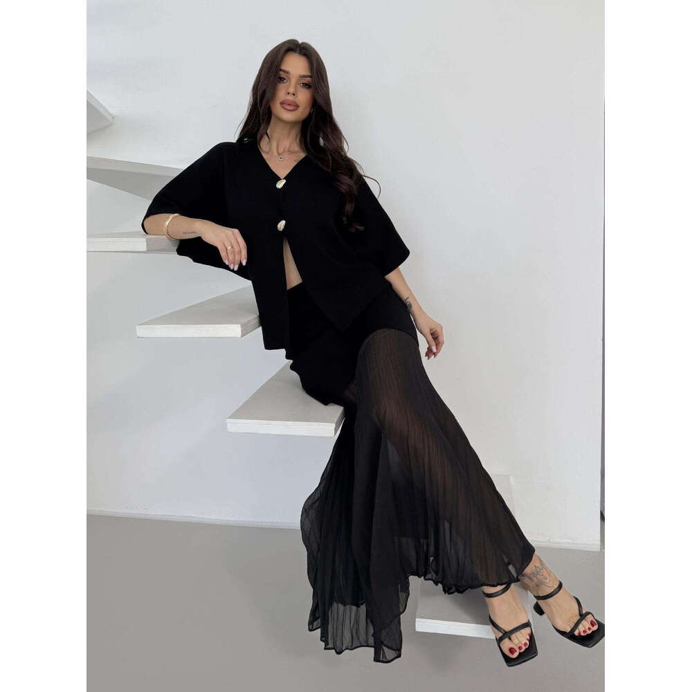 hoodie Women's Wear Wind Set, Spring And Autumn High-End Sense, Simple French Style Women's Clothing Splicing Half Skirt Knitting Two-Piece 