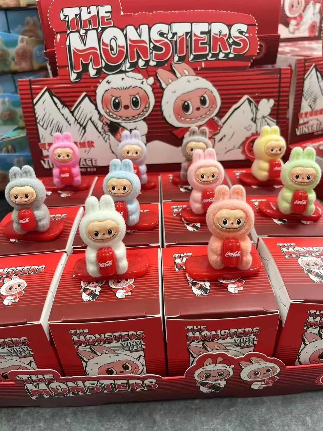 New High Quali Mini Baby Sitting Posture Action Figure Cute Baby Dolls Set Model Bag And Keychain Pendant Blind Box ToysXJ250506