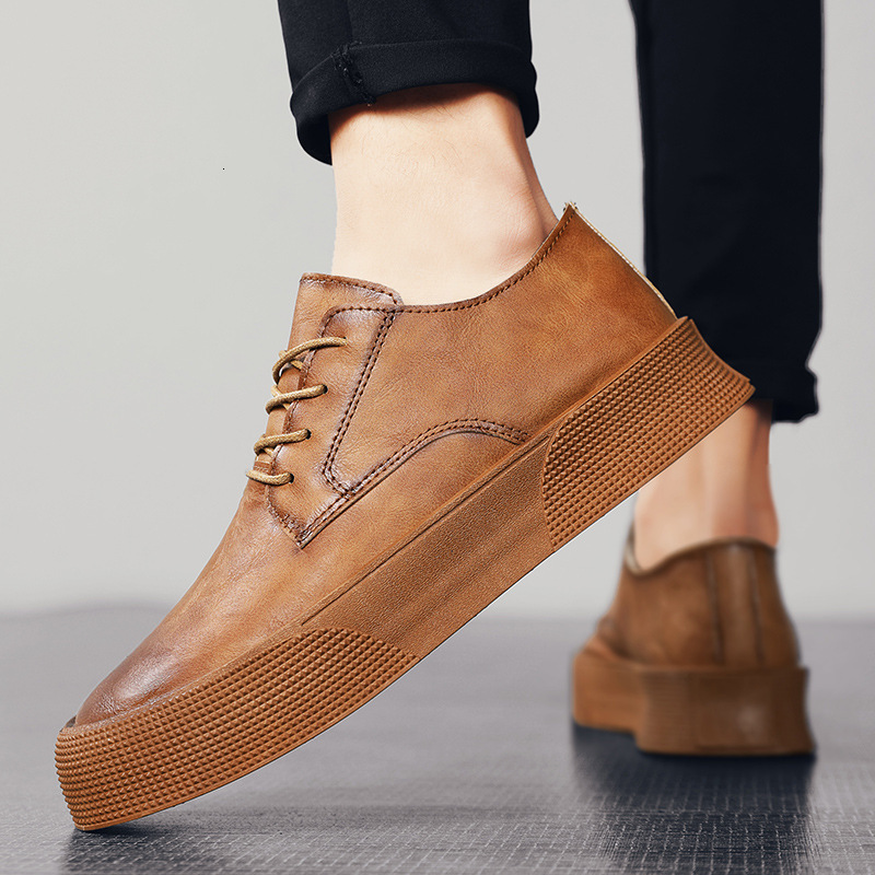 2025 New Retro Skateboard Shoes for Men Brown Leather Designer Shoes Sport Casual Shoes