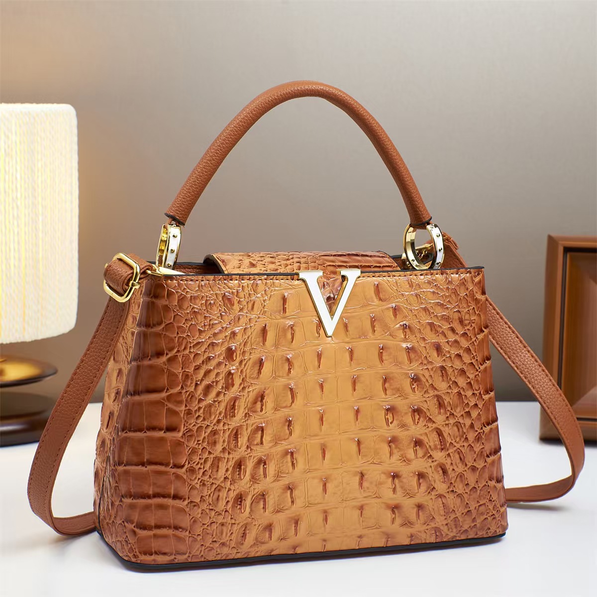 2025 Hot Selling Croc-Embossed Square Commuter Bag Designer Minimalist Shoulder Bag with Metallic V-Shaped Accents, Women's Chic Crossbody
