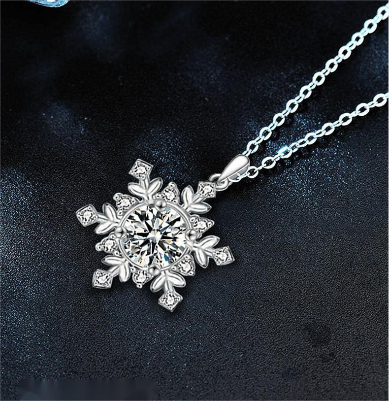 925 Sterling Silver Snowflake Necklace for Women with Moissanite Pendant, Elegant Winter Jewelry Gift for Christmas and Daily Wear