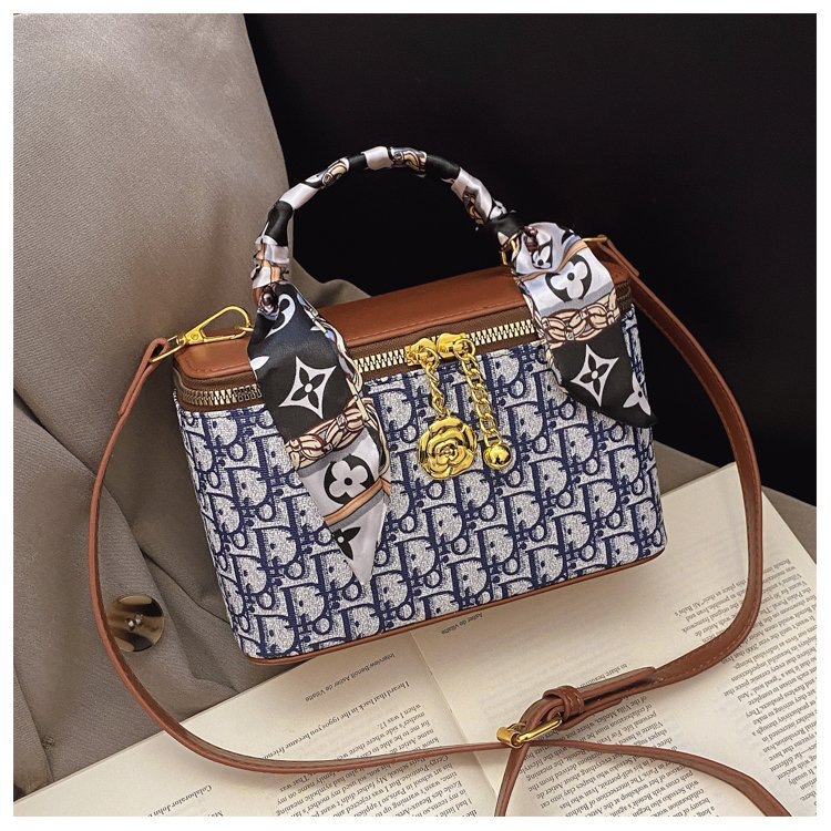 2025 Advanced Makeup Bag New Winter Collection Women's Portable Handheld Single - shoulder Bucket Bag Cross - body Canvas Embroidered Box Bag new