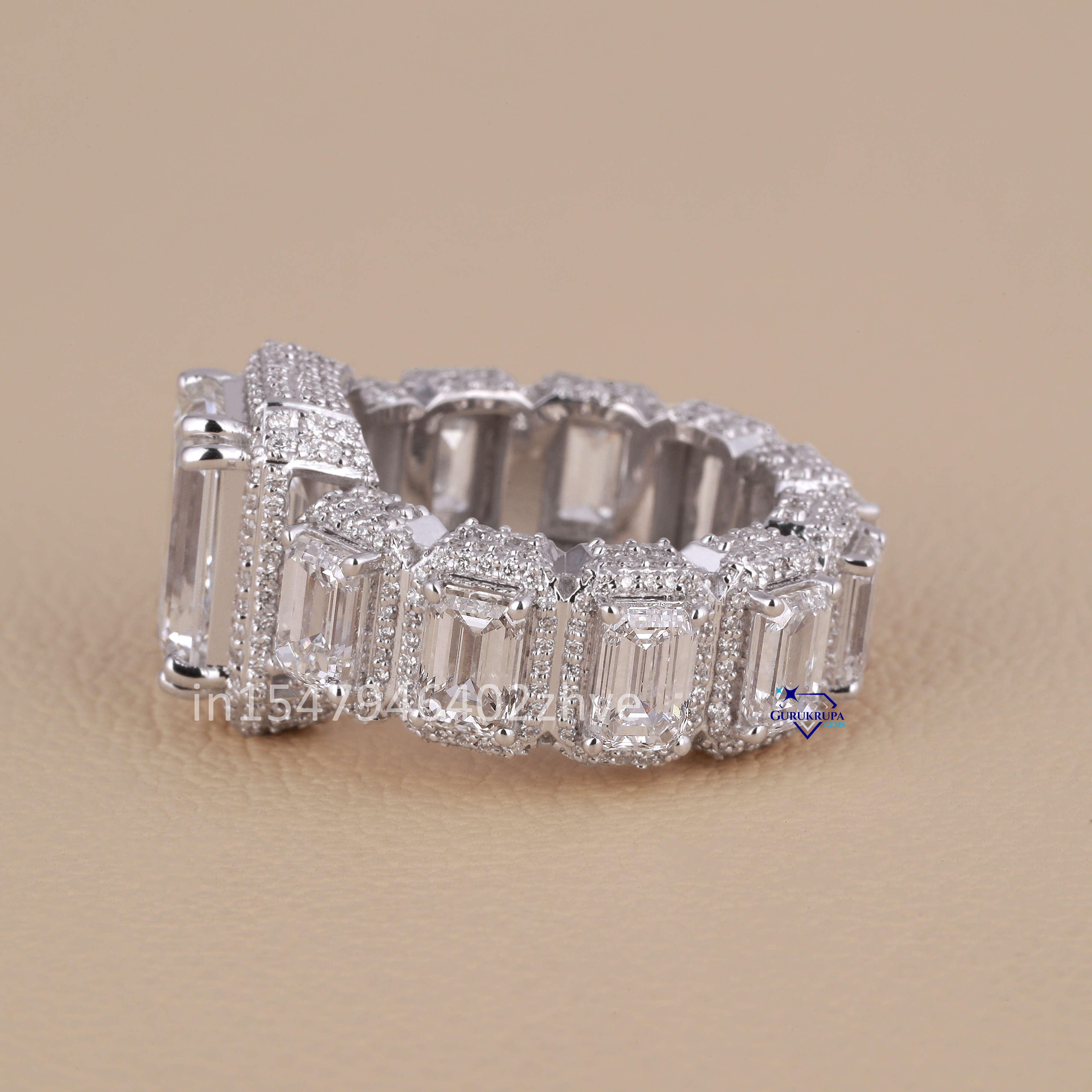 Custom Jewelry Women Engagement Hip Hop Ring Real 14kt Solid Gold Round and Emerald Cut Vvs White Gold Moissanite Ring