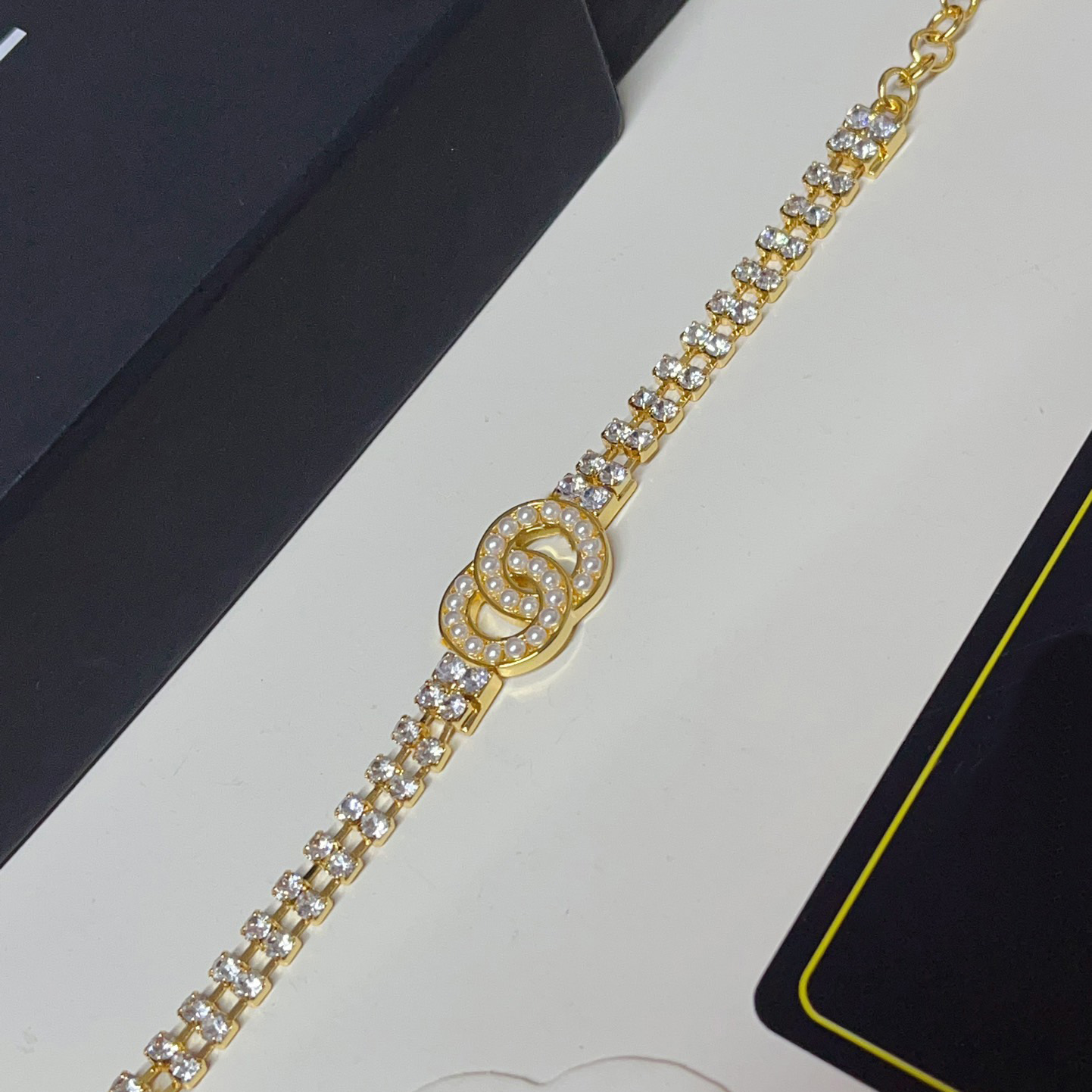 Bangle Bracelets Bangles Chain Luxurious Gold Tone Bracelet with Crystal Embellishments and Interlocking Circles End Jewelry Accessory Perfect for EveningW