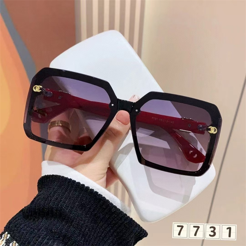 Designer Sunglasses Free Shipping 2025 New Fashionable Commuting Premium Texture Sunglasses HD Sunglasses UV Protection