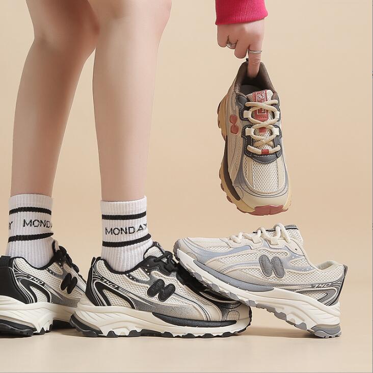 Running for women Black Beige Pink Breathable Lightweight fashion trainers hot outdoor Sports Shoes tennis shoes