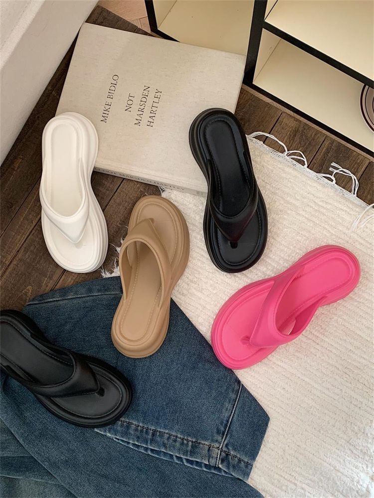FP-36 Elegant Seasonal Flip Flops by Ladies: Comfortably Durable Non-Skid Beach Traveling Sandals