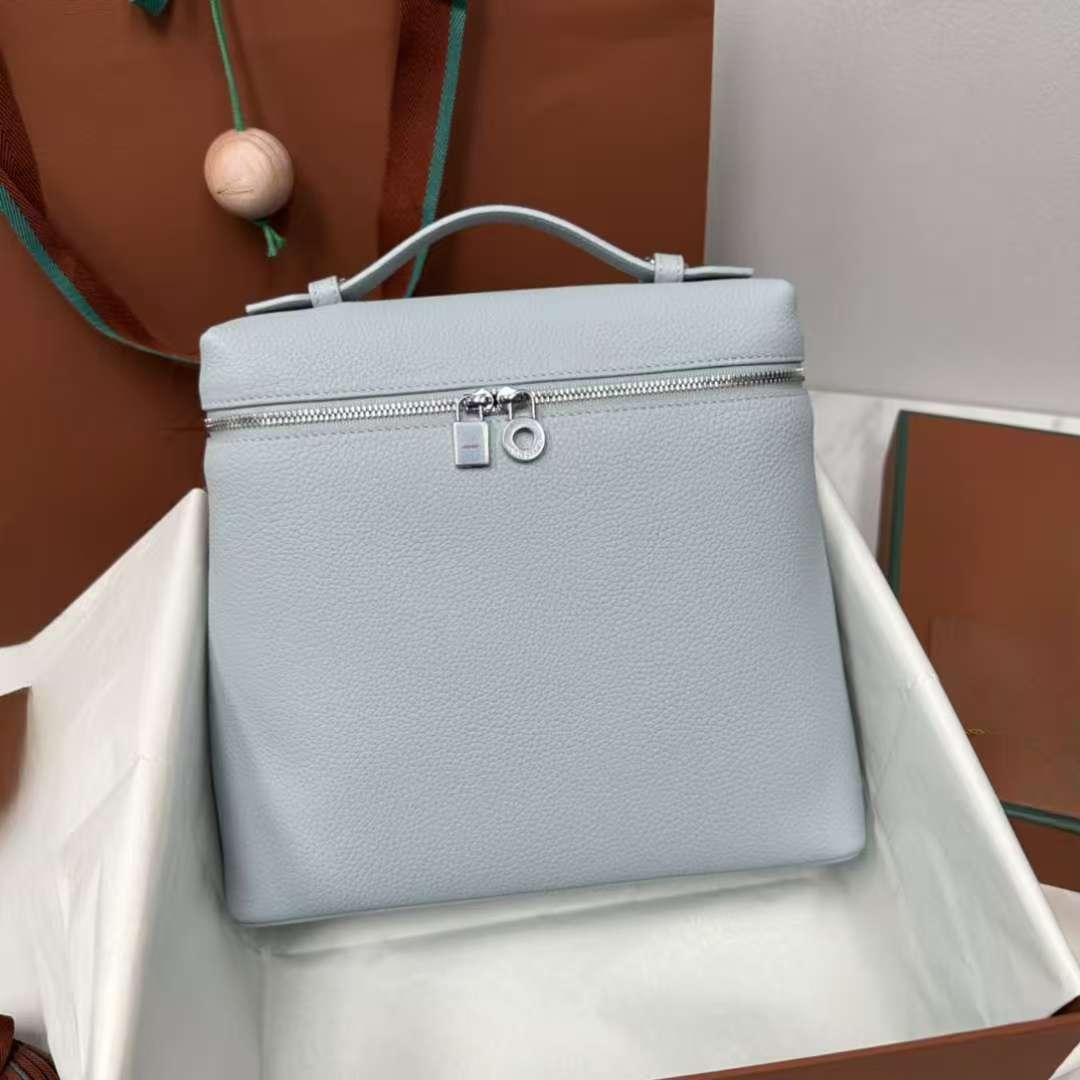 Designer L Extra Pocket Bag Fashion Backpack Handbag Shoulder Bag Commuter Bag 23CM in Italian calfskin with 18K gold-plated hardware