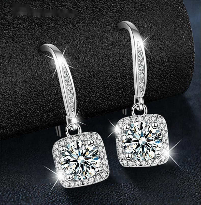Dainty Diamond-Like Sparkle: Premium Sterling Silver Moissanite Hoop Ear Jewelry