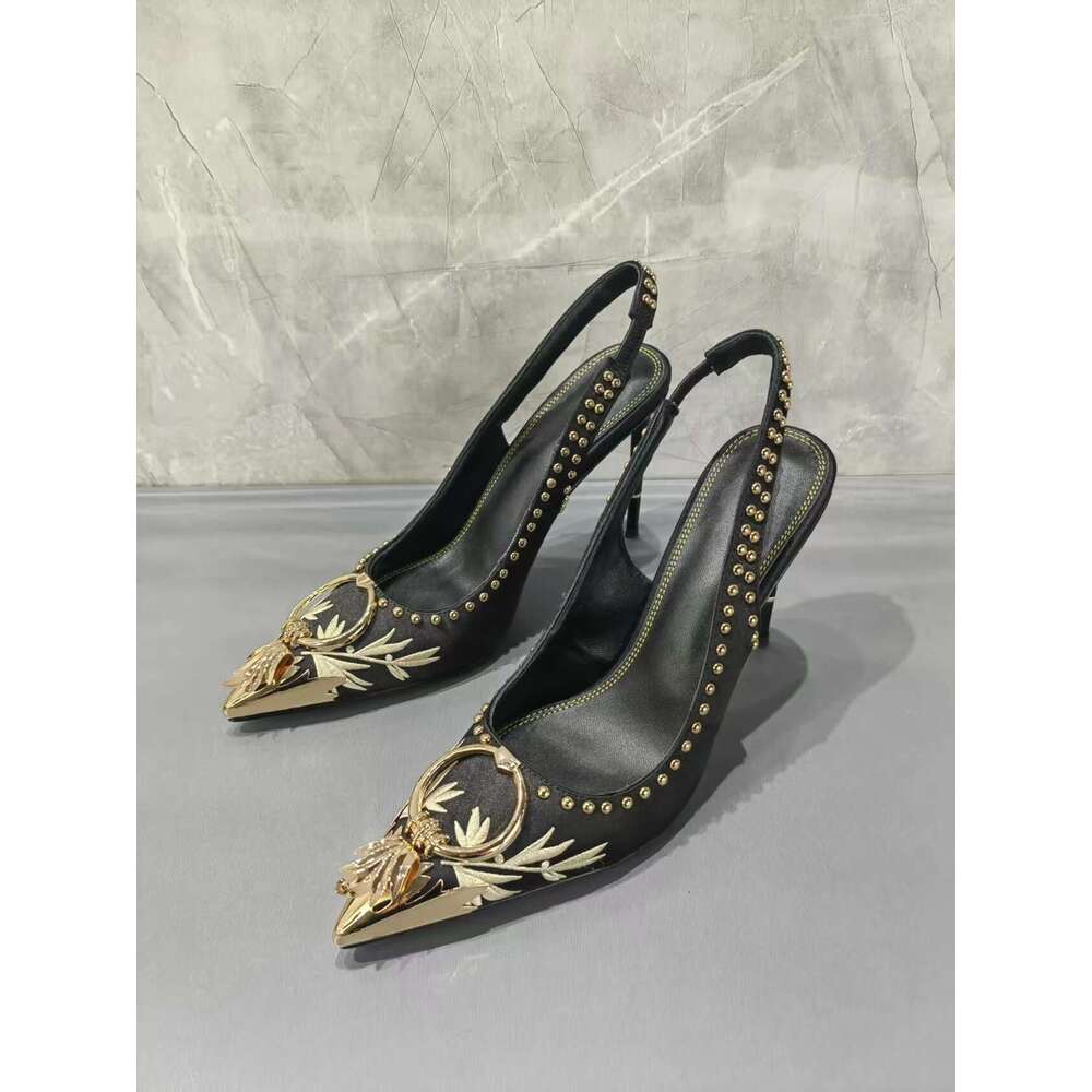 Embroidery Veet Women Sandals New Fashion Design Metal Rivets Pumps Female Thin High Heels Buckle Strap Dressing Shoes
