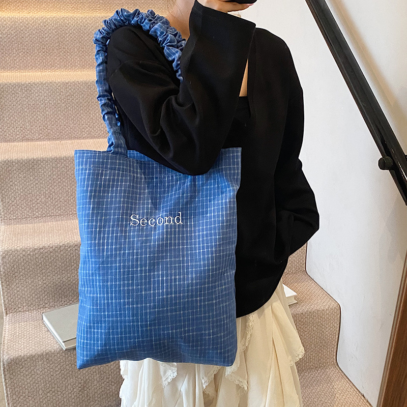 Wholesale casual canvas bag, Korean-style laid-back underarm bag for women, 2025 new checkered tote bag, pleated single shoulder bag