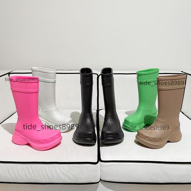 Famous Brand Women's Boots Rain Shoes Top Designer Fashion Track Triple Black and White Gomma Leather Nylon Print Waterproof Work Shoes Outdoor Casual