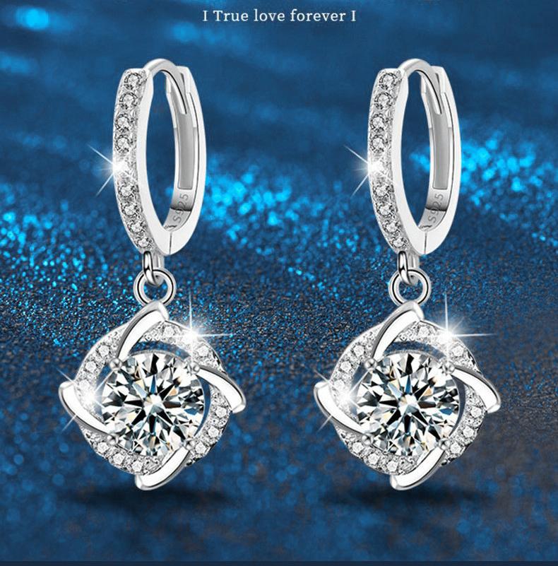 Elegant Moissanite Ear Jewelry Piece Made from High-Quality 925 Pure Silver - Ideal Surprise Present