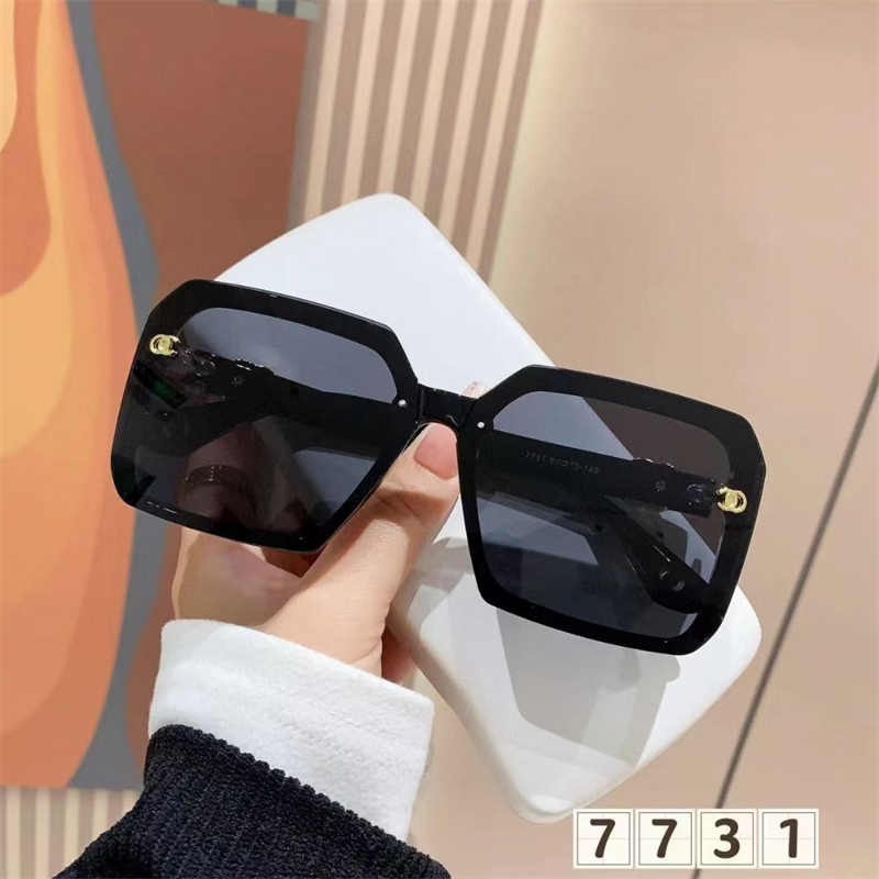 Designer Sunglasses Free Shipping 2025 New Fashionable Commuting Premium Texture Sunglasses HD Sunglasses UV Protection