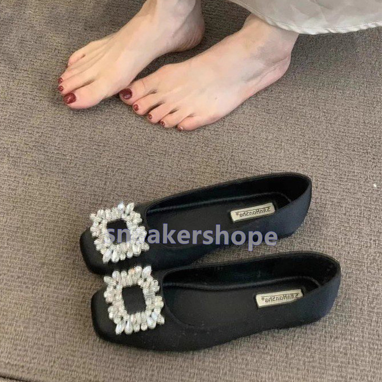 Free Shipping Designer Heels Women Fashion Loafers Womens Shallow Mouth Glitter Rhinestone Luxury Flats Low-heel Satin Face Sandal Elegant Black Women