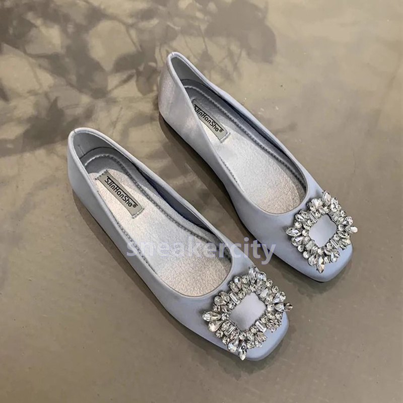 2025 designer luxury shoes ballet flats heels loafers womens spring summer new shallow mouth sandals fashion elegant glitter Rhinestone women satin we