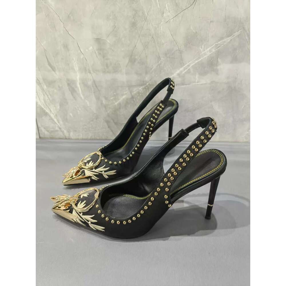 Embroidery Veet Women Sandals New Fashion Design Metal Rivets Pumps Female Thin High Heels Buckle Strap Dressing Shoes