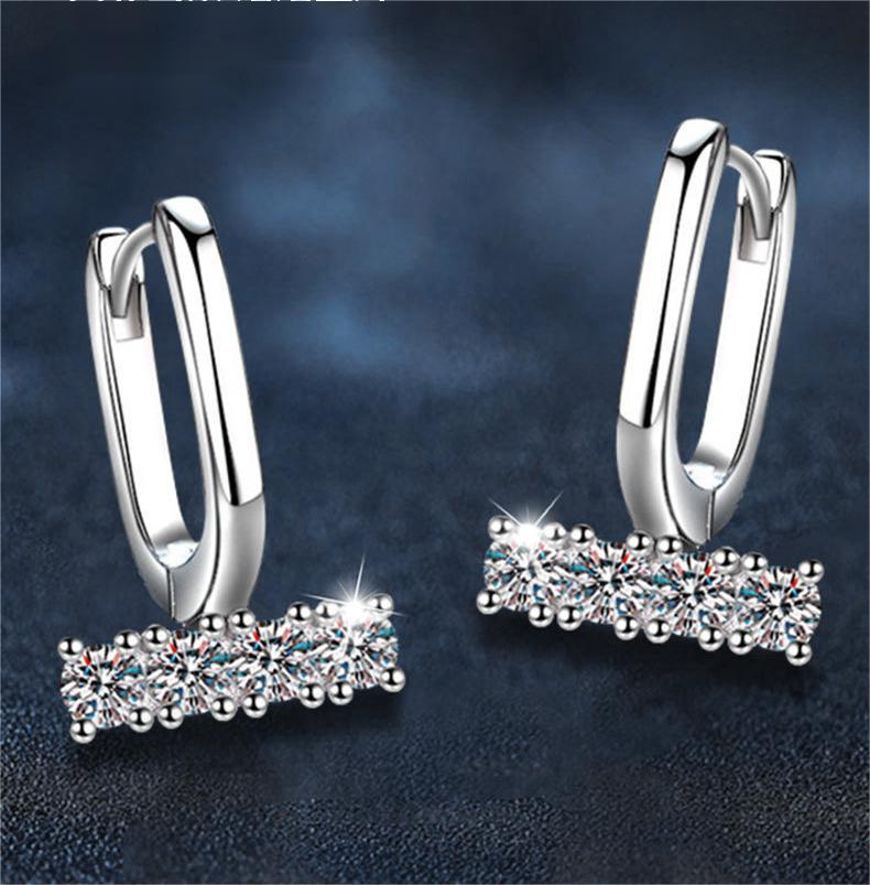 Elegant U-Shaped Moissanite Stud Earrings - S925 Sterling Silver, Classic Design, Hypoallergenic, Perfect for Daily Wear
