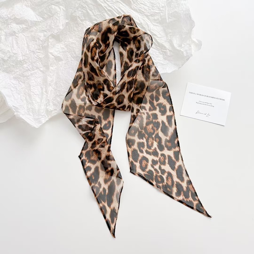 Hot Women Men Scarves Flower Heart Summer Bohemian White Pink Green Round Charms Thin Silk Square Scarf Gift