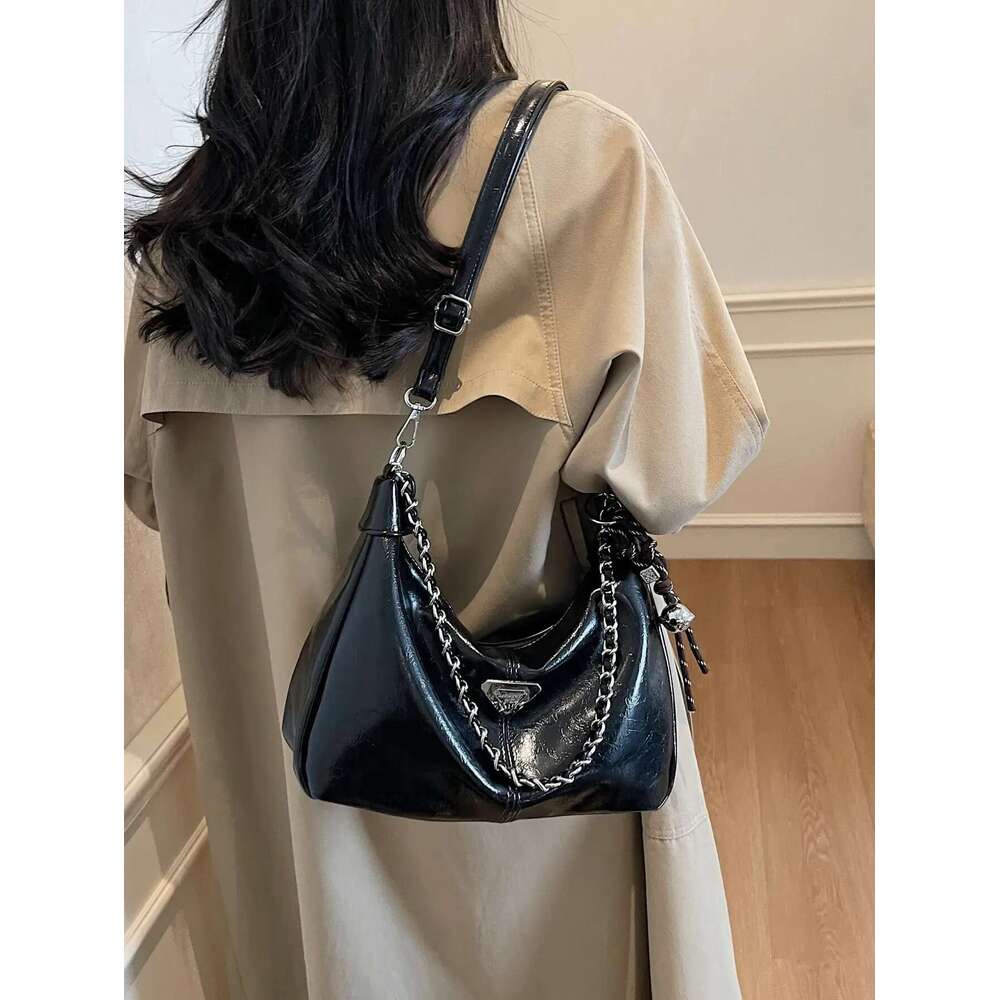 Free shipping new designer Shoulder Bags For womans handbag Fashionable casual flap Chain armpit women crossbody bag