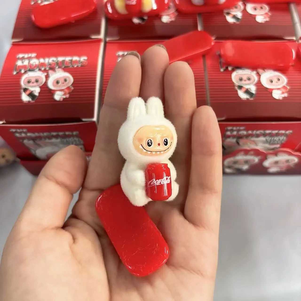 New High Quali Mini Baby Sitting Posture Action Figure Cute Baby Dolls Set Model Bag And Keychain Pendant Blind Box ToysXJ250506