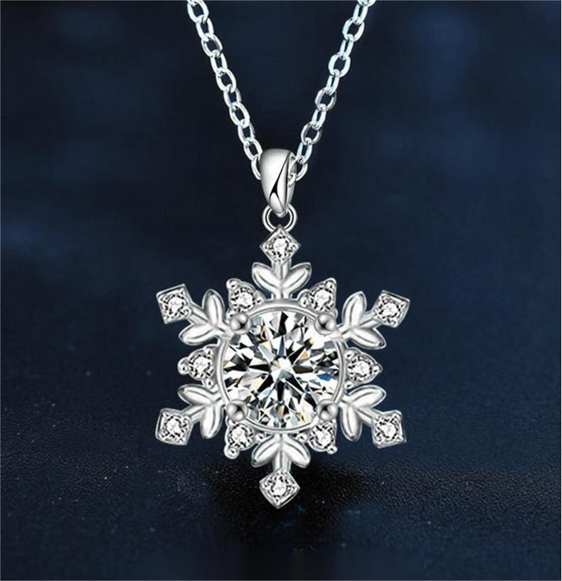 925 Sterling Silver Snowflake Necklace for Women with Moissanite Pendant, Elegant Winter Jewelry Gift for Christmas and Daily Wear