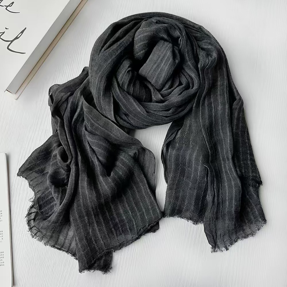 T643 cotton and linen silk scarf scarf ladies autumn and winter gradient color matching Japanese and Korean ladies Mori girl bamboo yarn shawl