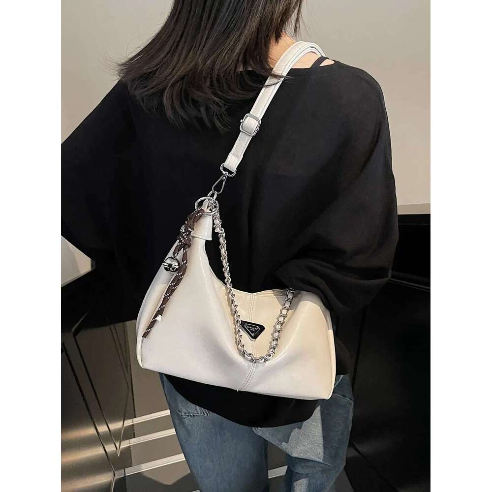 Free shipping new designer Shoulder Bags For womans handbag Fashionable casual flap Chain armpit women crossbody bag