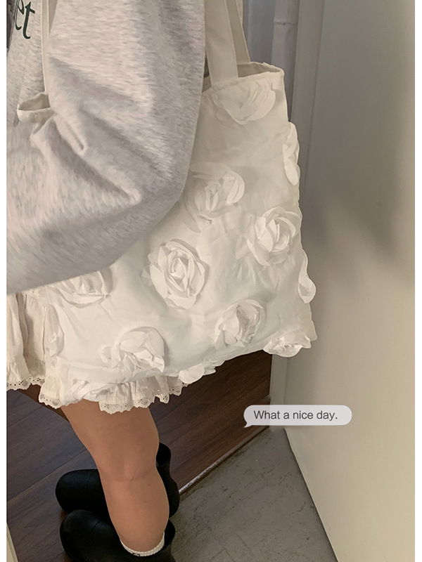 Korean version fashionable girlish underarm bag for Women 2025 New White large-capacity three-dimensional flower single-shoulder tote bag