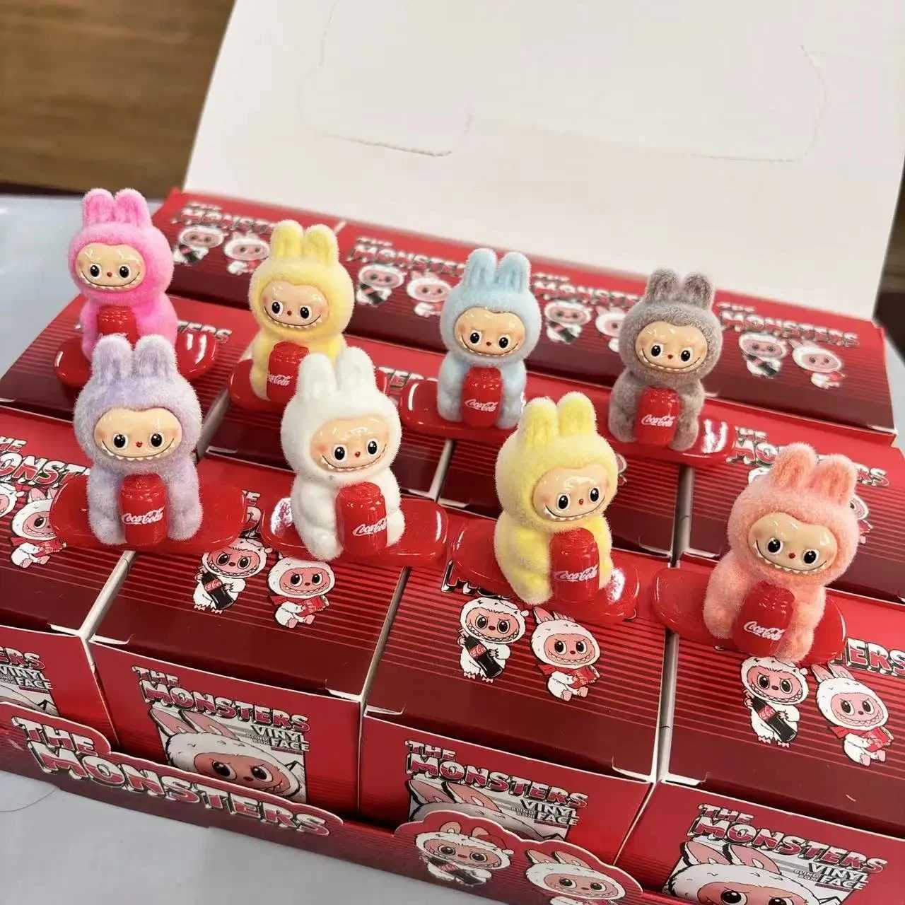 New High Quali Mini Baby Sitting Posture Action Figure Cute Baby Dolls Set Model Bag And Keychain Pendant Blind Box ToysXJ250506