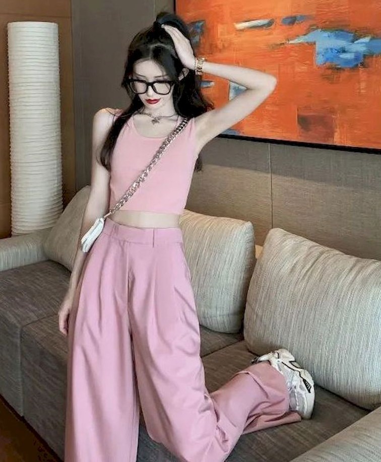 Women's Two Piece Pants Vitality Suit Female Girl Summer Dress 2023 Sweet And Spicy Wear Hong Kong Style High Waist Drape Wide Leg