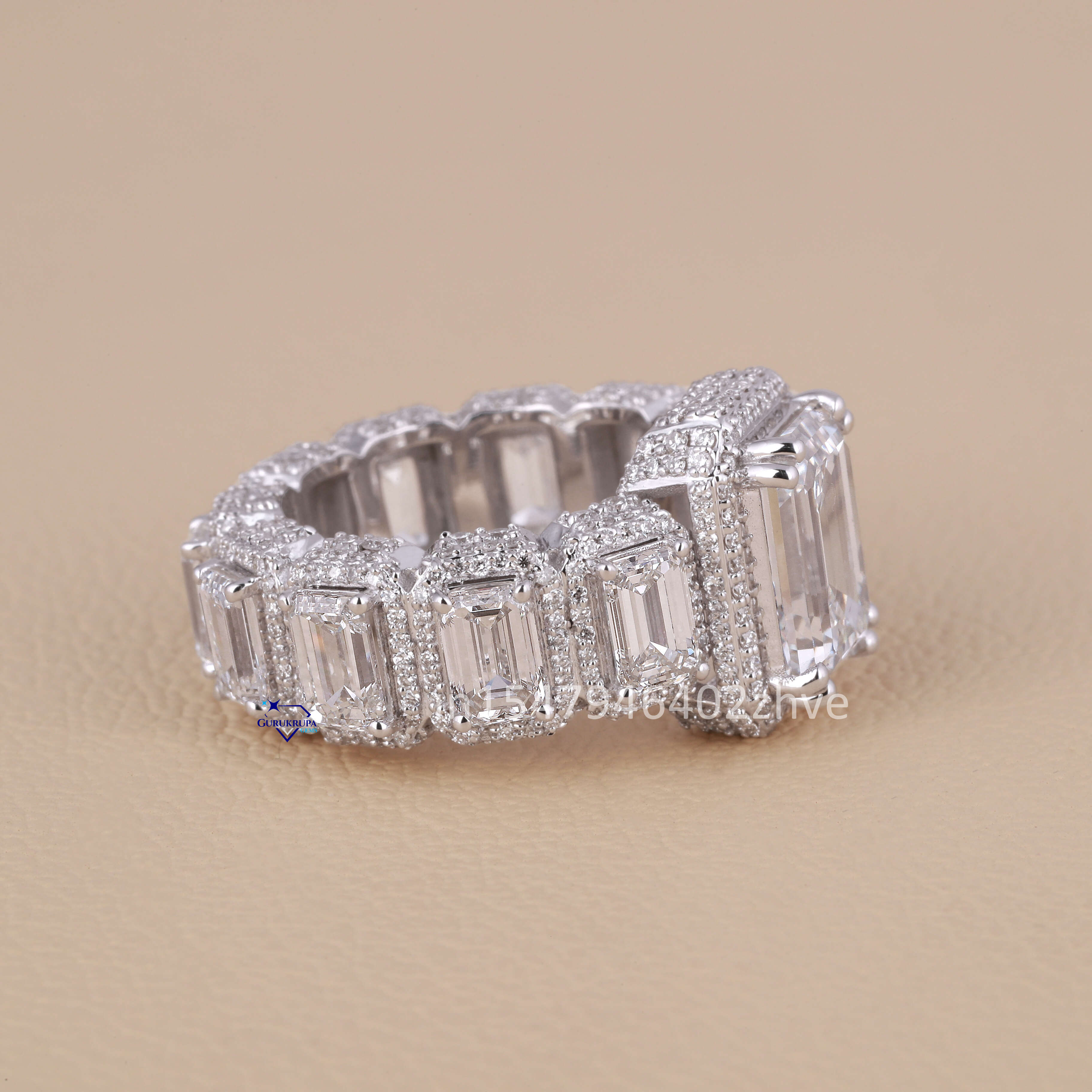 Custom Jewelry Women Engagement Hip Hop Ring Real 14kt Solid Gold Round and Emerald Cut Vvs White Gold Moissanite Ring