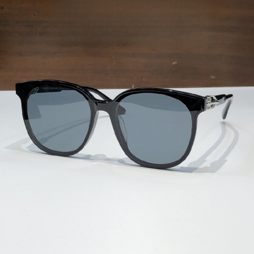 High Quality Men Sunglasses Classic Luxury Designer Women Glasses Titanium Punk Business Design Prescription Spectacle Frames UV400 with box 8225 SIZE