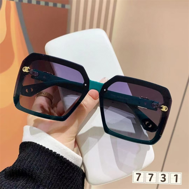 Designer Sunglasses Free Shipping 2025 New Fashionable Commuting Premium Texture Sunglasses HD Sunglasses UV Protection