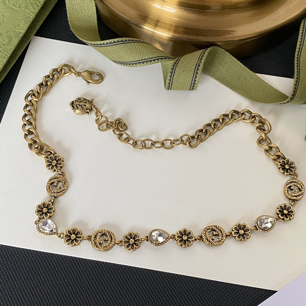 Chic Key Pendants Necklaces Chains Letter Designer Women's Choker Pendant Chain Jewelry Birthday Gifts High Quality for Special Occasions Stylish Accessory Gift