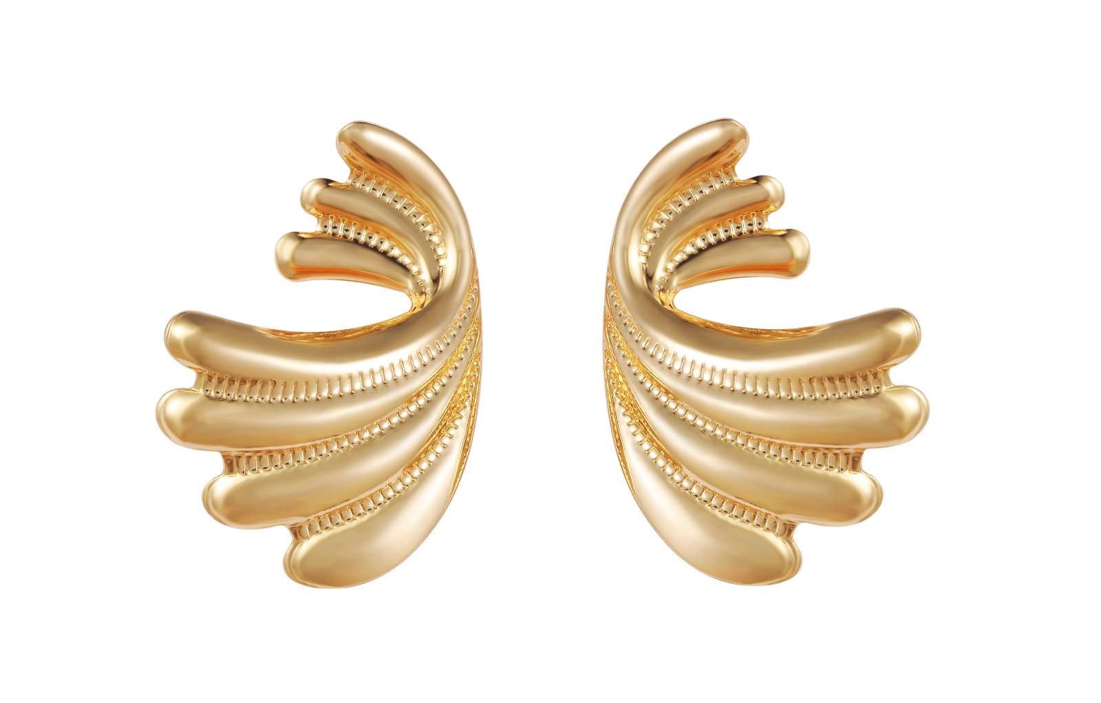 Large Curved Design Vintage Style Gold-Tone Wing Clip Earrings Daily wear is very fashionable