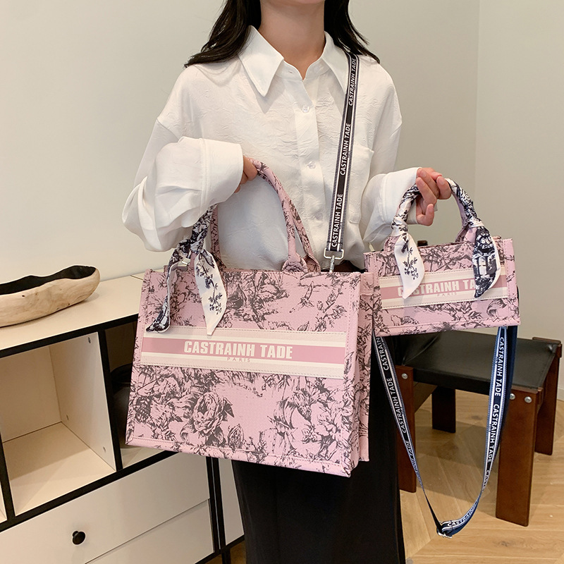 2025 NEW hot Women's tote New letter-printed shoulder Western casual crossbody bag zhanyishengli