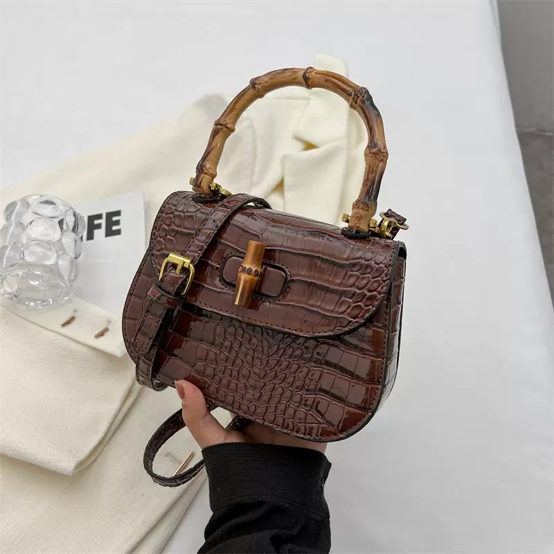 Free Shipping NEW Designer Women's Handbags Genuine Leather Ing And Weaving Shoulder Bags Bamboo Handle Small Female Packages Designer Bag Luxury