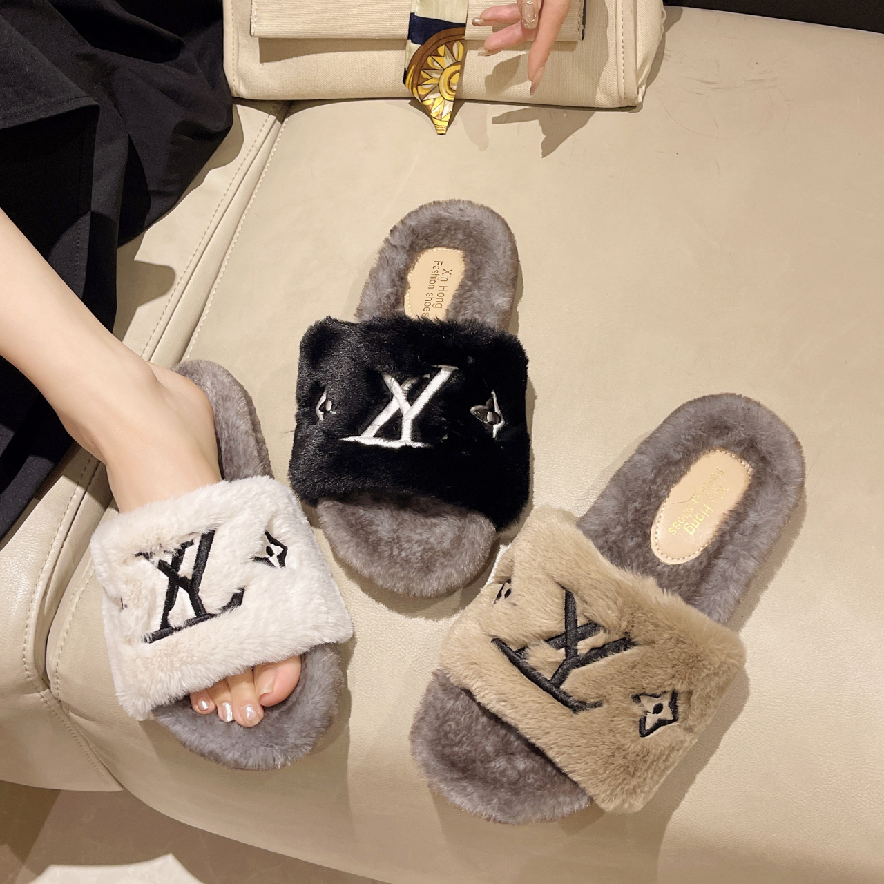 Free shipping designer Women 2025 Fairy Style Letter Embroidery One-character Fluffy Slippers, Small Chanel-style Outdoor Casual Plush slippers