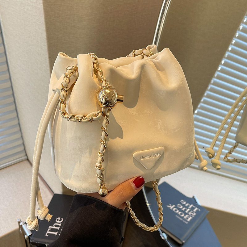 High Quality Brand, High-quality New Designer Handbag Amy Rabbit Women's New Western Style Solid Color Simple And Fashionable Multifunctional Cha