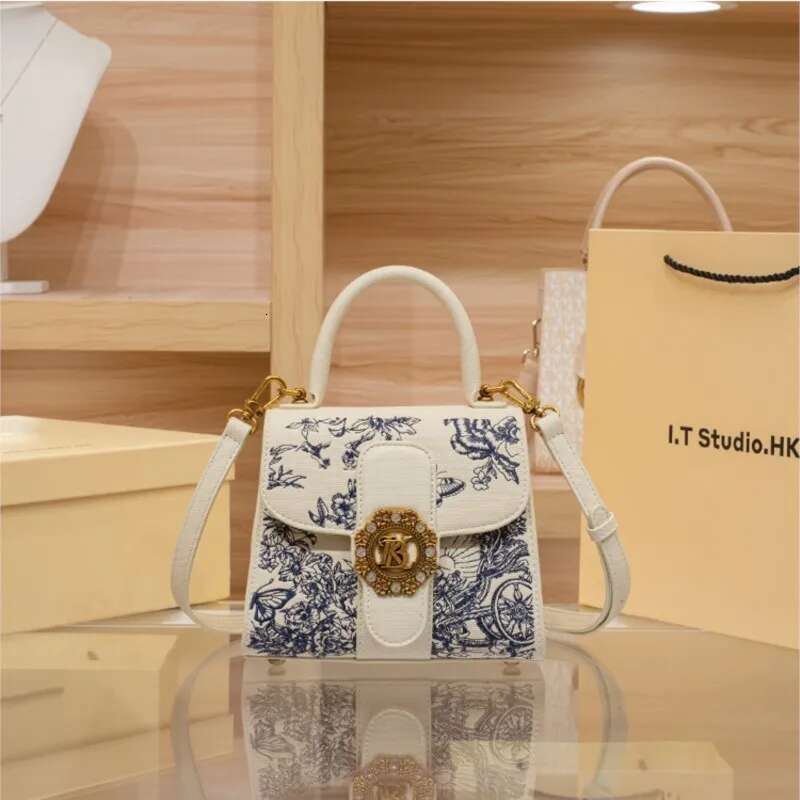 Light brand women's handbag 2025 new embroidered shoulder fashion designer high-end texture crossbody bag