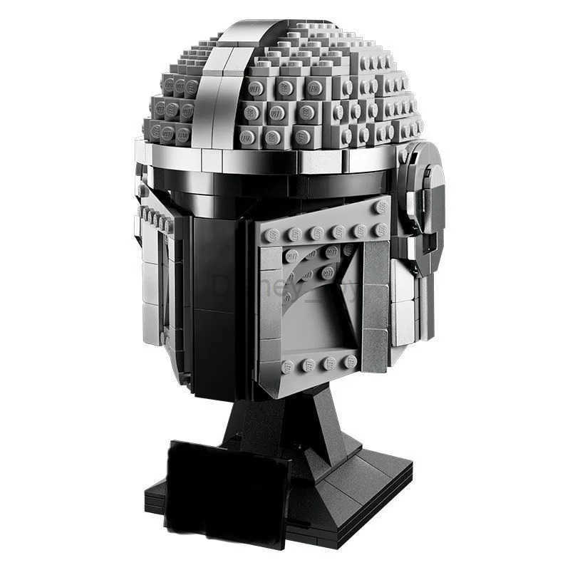 Disney toys new Creative assembly guard one side helmet blocks safety guardian in fun! 75328 Y250507