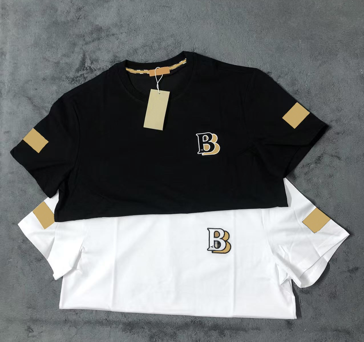 New summer short-sleeved casual T-shirts, fashionable round-neck T-shirts for both men and women, cotton, soft, breathable and comfortable short-sleeved men's T-shirts