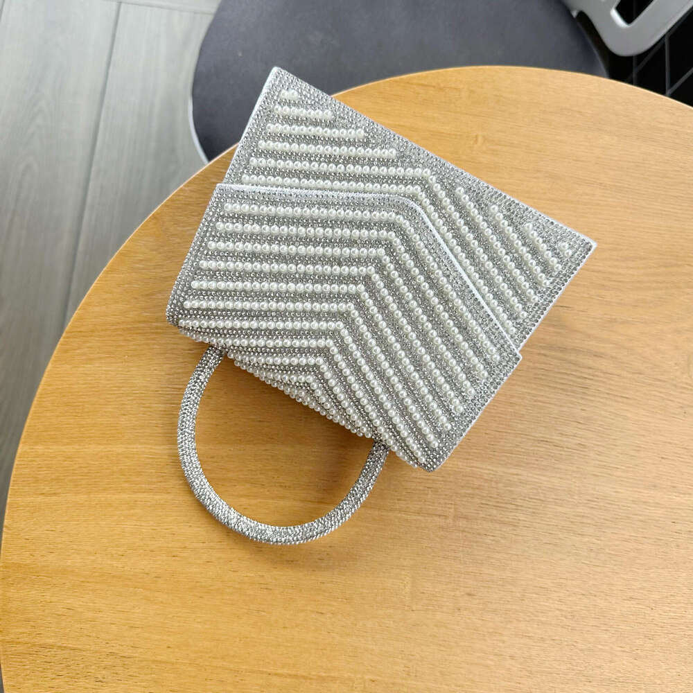 Dinner Bag New Sparkling Diamond Pearl Face Dinner Handbag Formal Dress Evening Dress Flip Cover Small Square Bag KTV Princess Bag KQ
