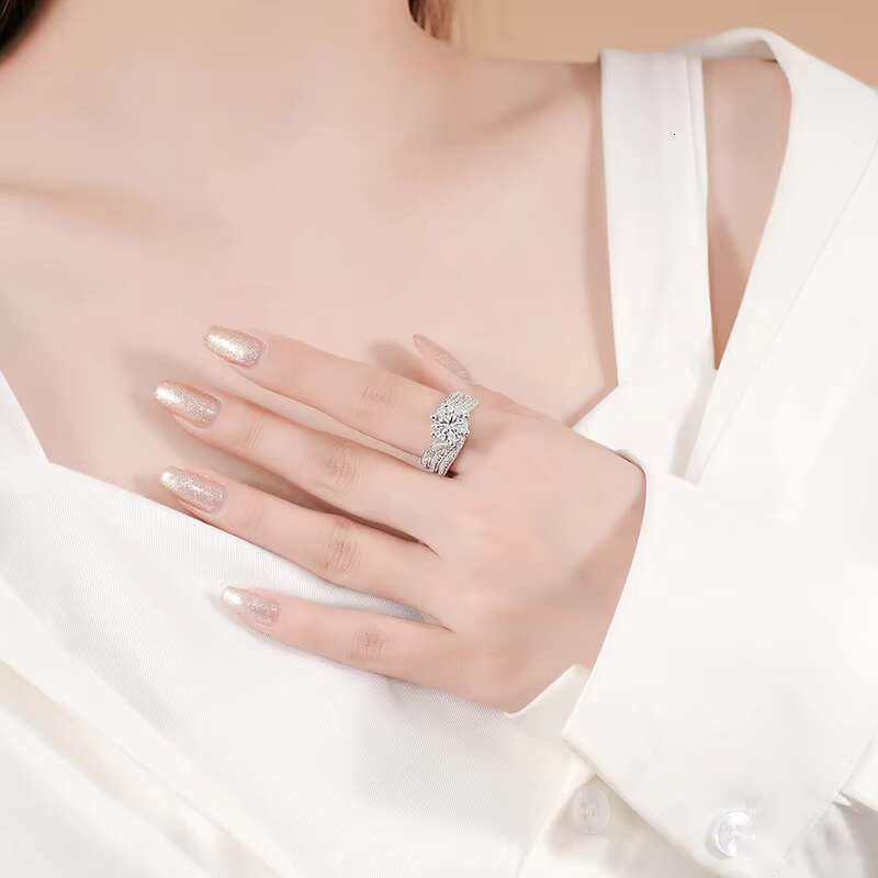 Luxury 925 Sterling Silver Statement Wedding Jewelry Round Brilliant 3ct VVS Moissanite Engagement Rings