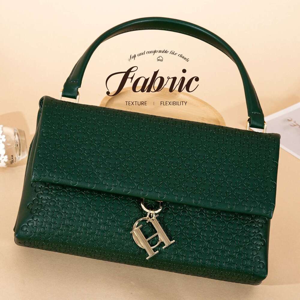CH Unique Printed Retro Style Handbag Solid Color Simple Fashion Classic Women's Shoulder Bag Elegant and Versatile
