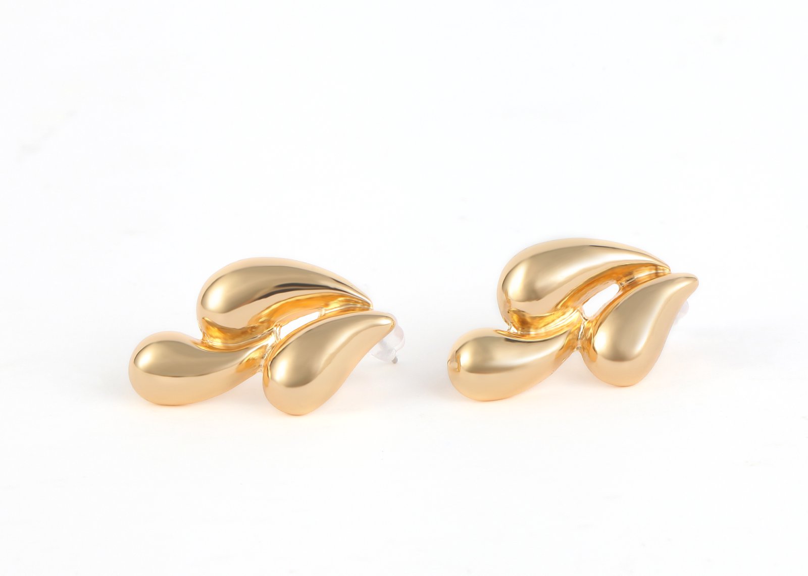 Gold Tone Triple Metallic Finish Teardrop Stud Earrings Fashion Jewelry Elegant Gold Earrings Simple yet Exquisite