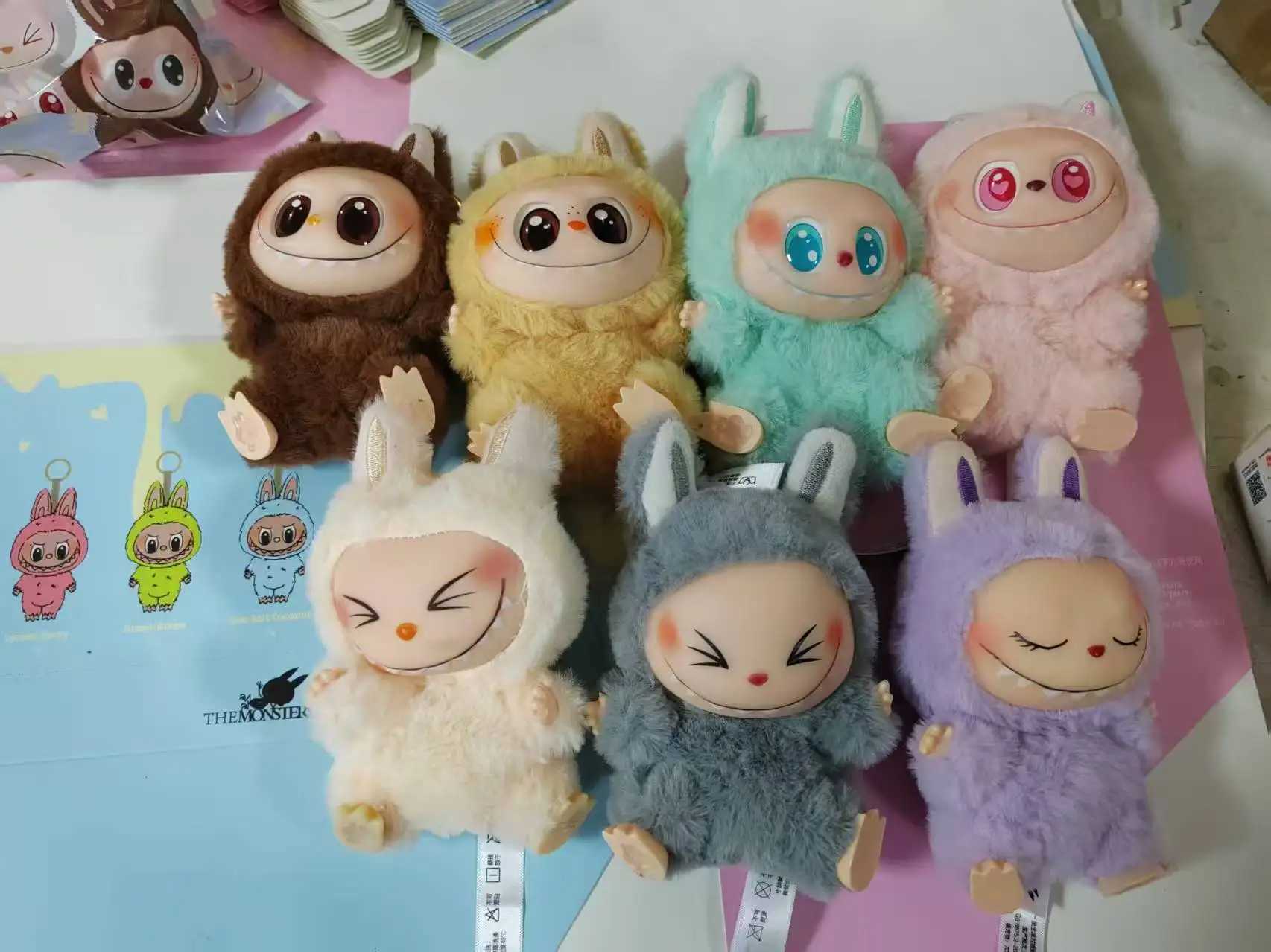 Cut Labubu Monster has a seat series vinyl doll pink green pendant action character model collective holiday giftT250507