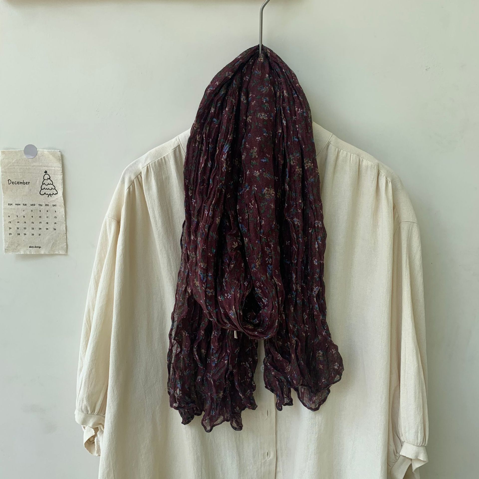 K647 2024 Spring and Autumn New Wrinkled Small Floral Scarf Retro Forest Pastoral Scarf Shawl